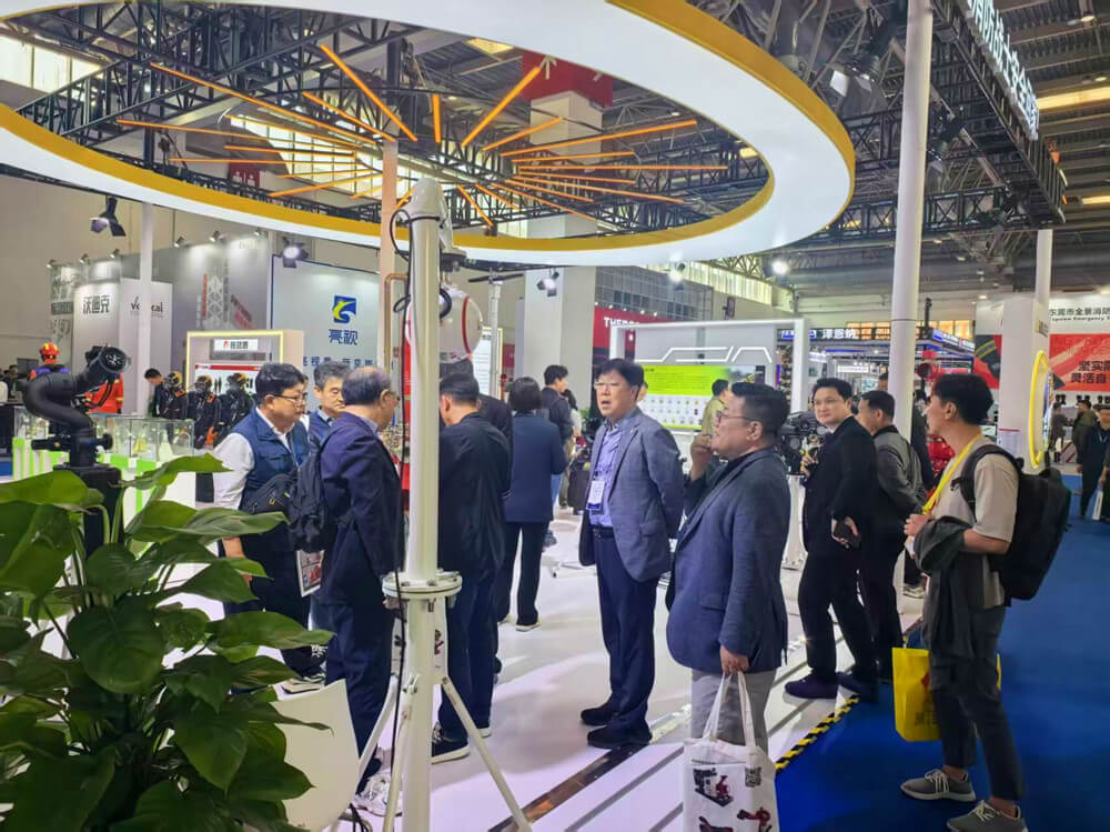 Conclusão bem-sucedida do incêndio na China em 2025